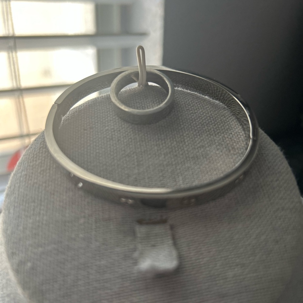 Elegant Silver Bracelet and Ring Set